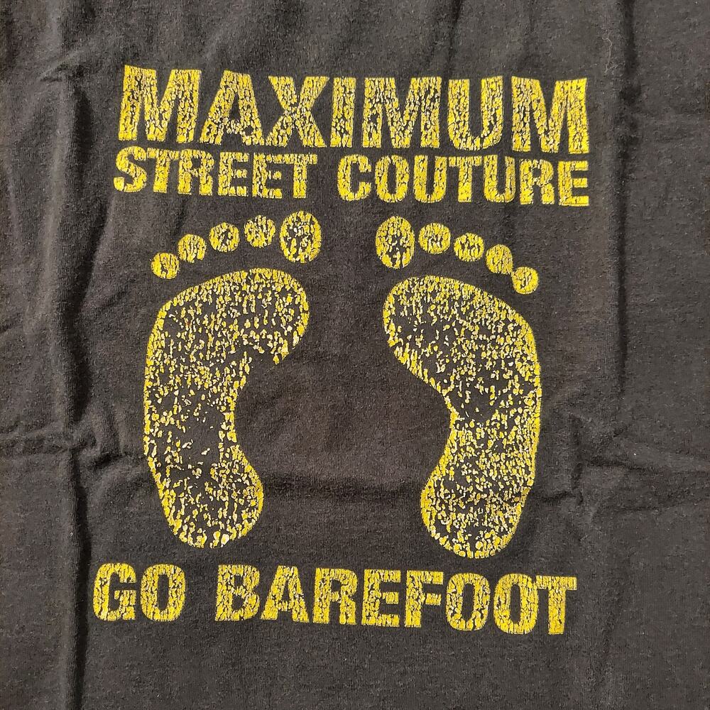 Graphic T-Shirt Mens Large Maximum Street Couture Go Barefoot Short Sleeve Tee